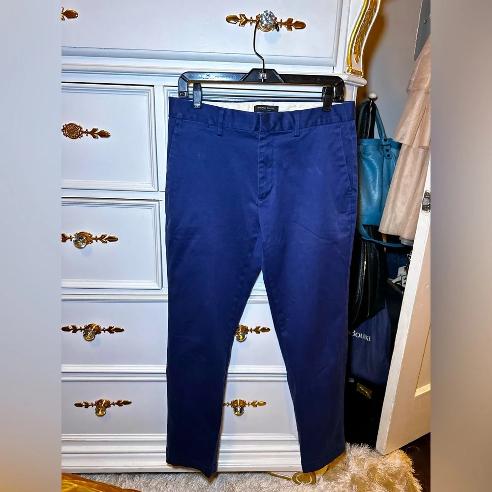 Banana Republic ‘Aiden Chino’ in ‘Magical Blue’ Size 31x30 - Picture 1 of 17